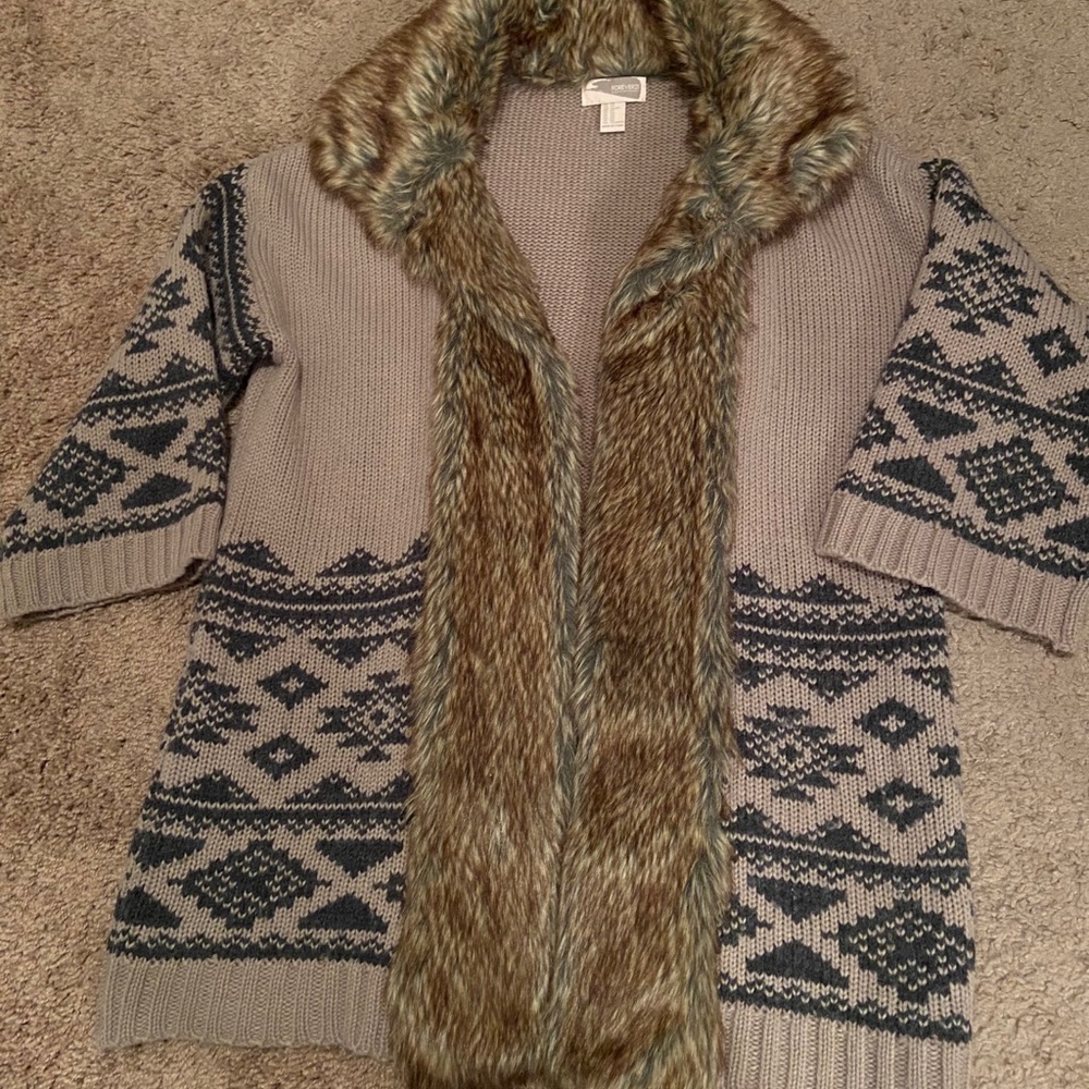 Cardigan - Picture 4 of 11